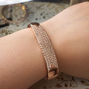 Express Elegant Rose Gold Bracelet